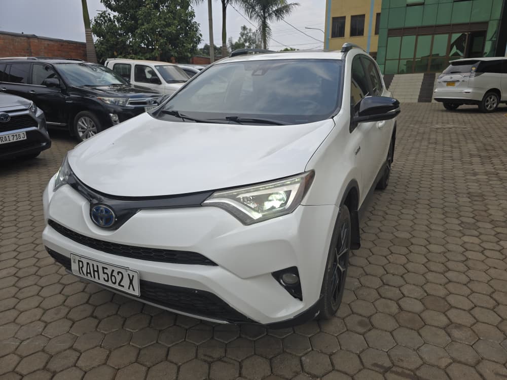 Fortuner for hire in Rwanda